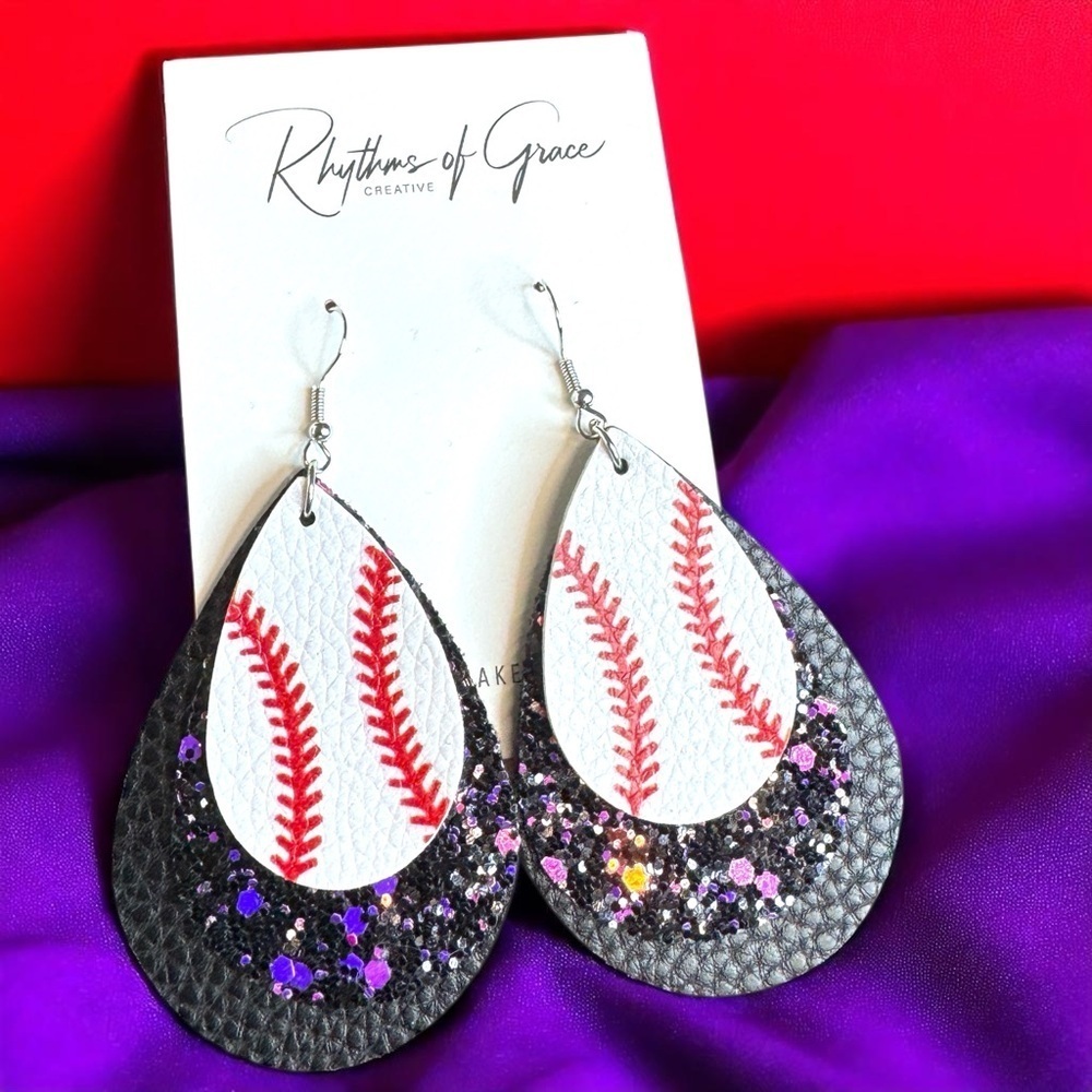 Sparkle on the Field: Triple-Layered Baseball Glitter Dangle Earrings! ⚾️ NWT